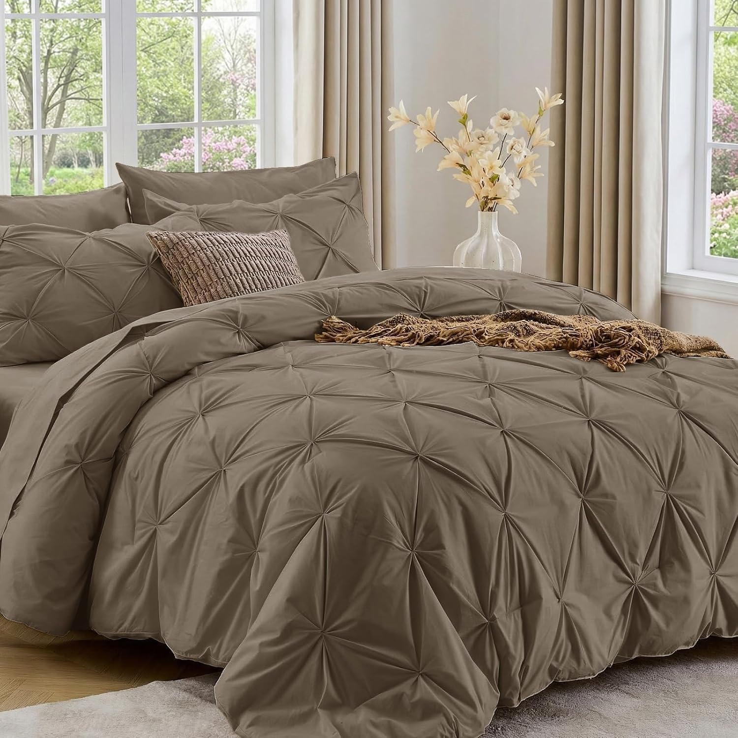 Sasttie Queen Comforter Set, 7-Piece, Beige - Image 5